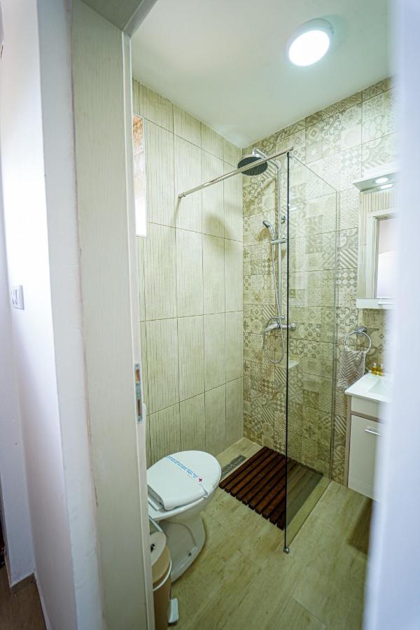 Salas Isailovi Sremska Mitrovica Extérieur photo