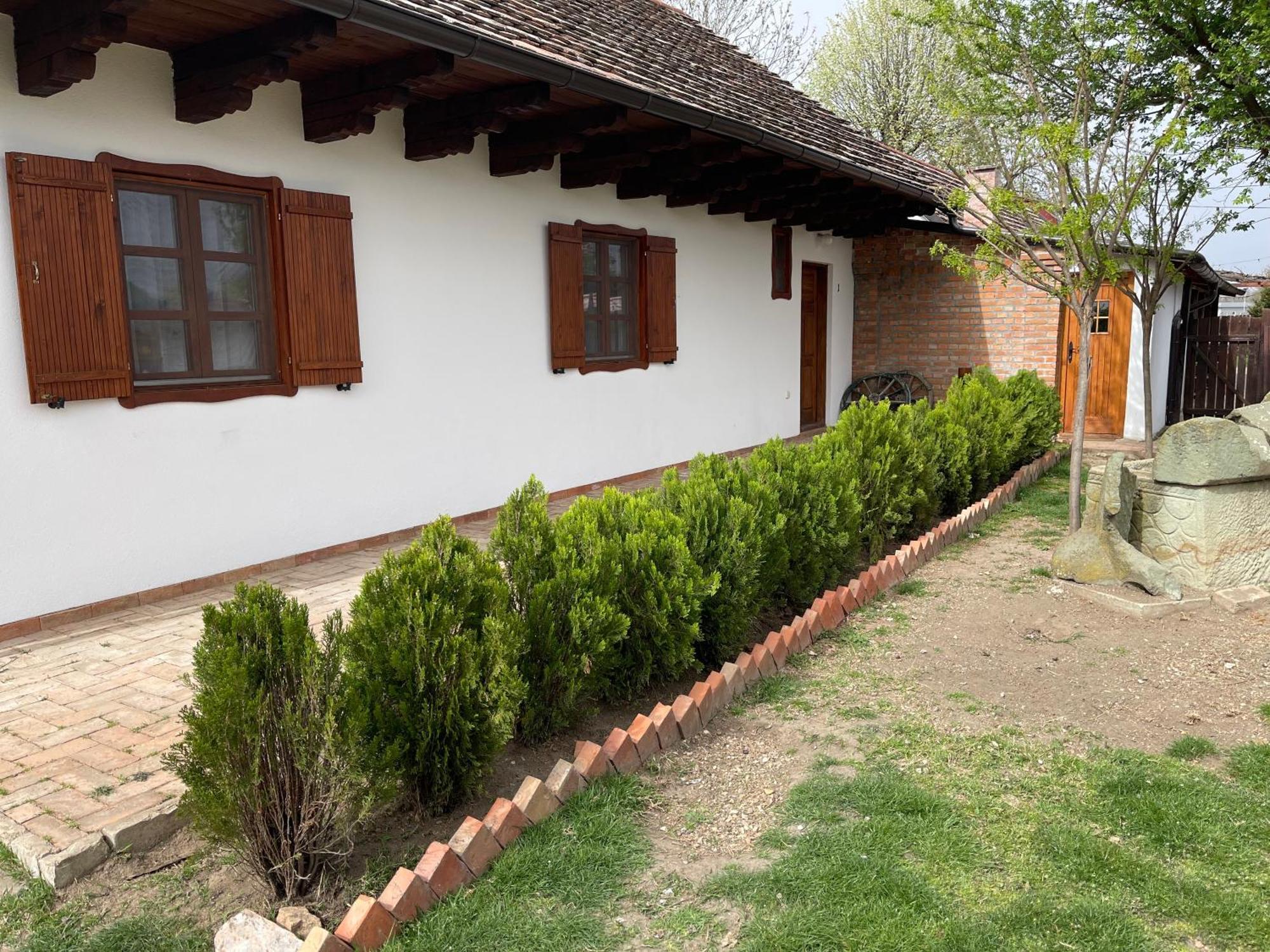 Salas Isailovi Sremska Mitrovica Extérieur photo